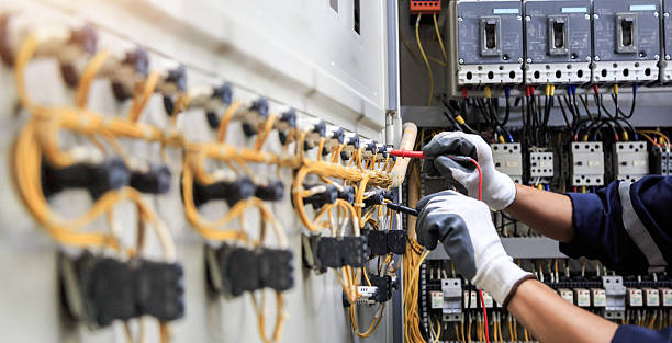 Professional Electrician technician working in Westlake Village, CA